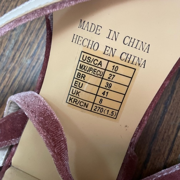 Gorgeous low heels with diamond flowers - Picture 7 of 7